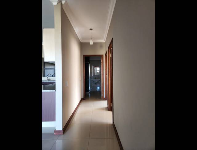 3 BEDROOM FLAT FOR SALE IN UMHLANGA RIDGE